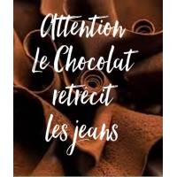  Carte Chocolat "Attention le chocolat retrécit les jeans"